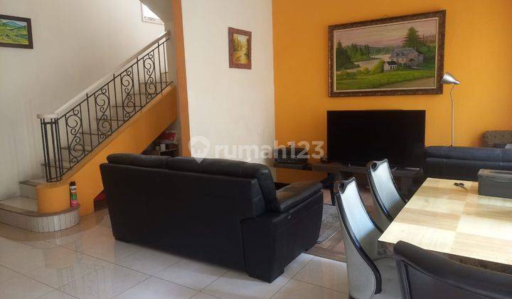 Rumah 2 Lantai Bagus Unfurnished SHM di Cluster Dekat Summarecon Mall Serpong, Tangerang 2