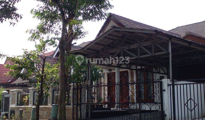 Rumah terawat di Giri Loka BSD  1