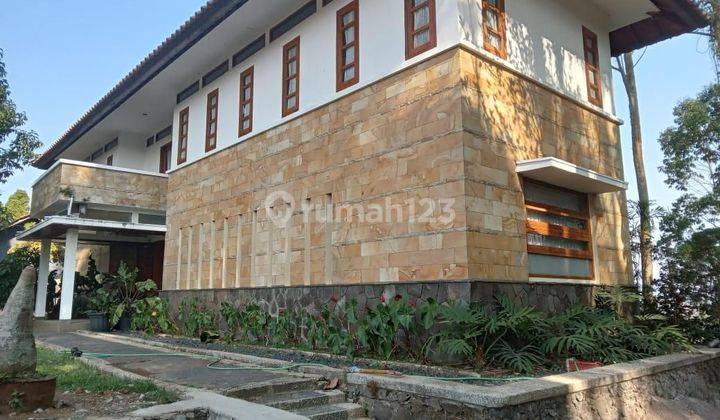 Villa Asri Nan Sejuk di Maribaya Bandung  1