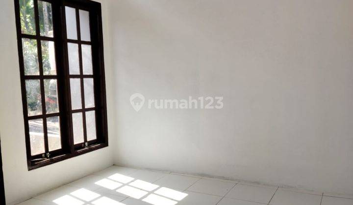 Dijual Rumah Pinggir Jalan. Cilengkrang Jarang Ada Dengan.harga Dibawah 500 Jt 2