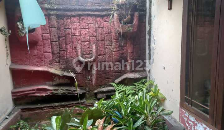 Dijual Rumah Tua dengan Tanah Luas Tengah Kota Sayap Sudirman Kota Bandung Akses Jalan 2 Mobil Dijual Rumah Tua dengan Tanah Luas Tengah Kota Sayap Sudirman Kota Bandung Akses Jalan 2 Mobil