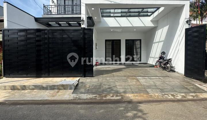 Rumah di Pondok Indah Jaksel. Lingkungan Elit, Fasilitas Lengkap