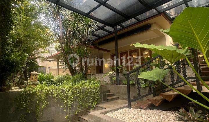 Disewakan Rumah Cantik & Asri di Kemang Area Jakarta Selatan