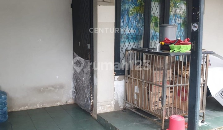 For Sale Strategic House Attractive Price in BSD 2