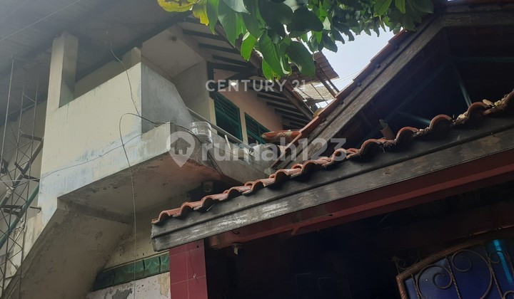 Dijual Kos Strategis Harga Menarik Di Mampang  2