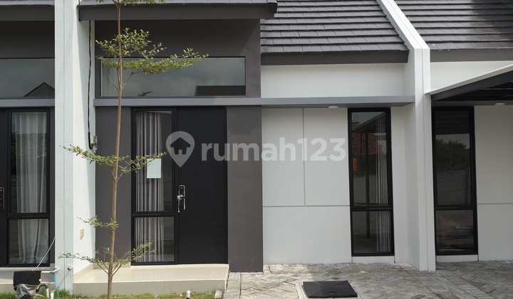 Dijual Rumah Baru Park Sunrise, Surabaya Timur Dijual Rumah Baru Park Sunrise, Surabaya Timur