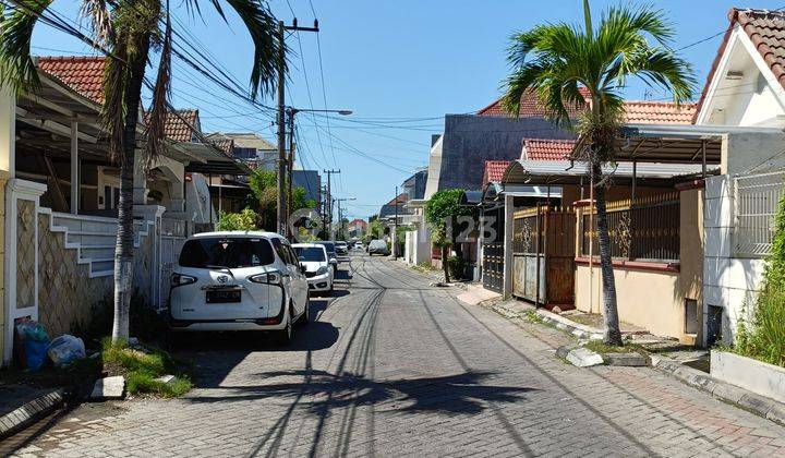 Disewakan rumah Mulyosari siap huni baru renov, row jalan lebar
 2