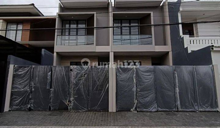 Rumah Baru Sutorejo dekat raya Mulyosari 1