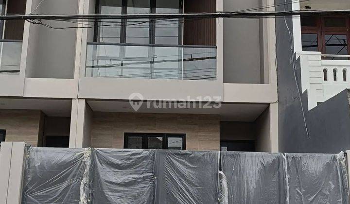 Rumah Baru Sutorejo dekat raya Mulyosari 2