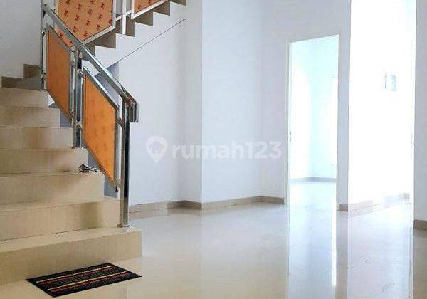 Rumah 2 Lantai Pakuwon City Baru Gress Minimalis Modern 2