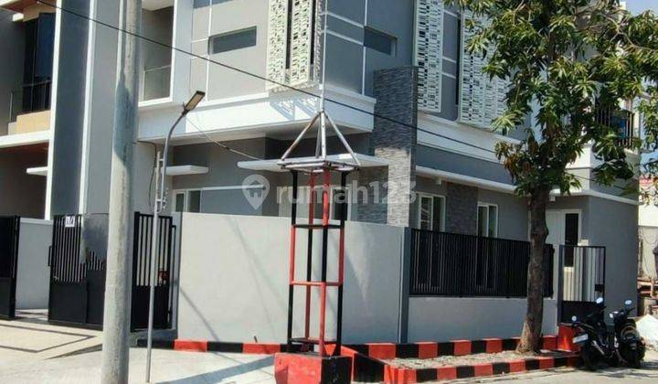 Rumah 2 Lantai Hook New Gress Kutisari Dekat Petra Surat Shm 1