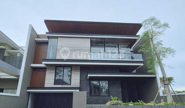 Minimalist House Row 20m Road Citraland Utama, West Surabaya