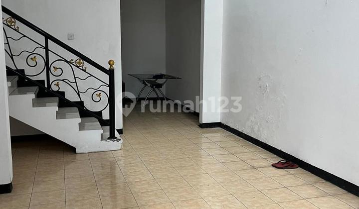 For Rent: Pakuwon City House, Air Conditioner in Every Room