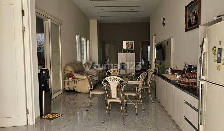 Dijual Rumah Siap Huni Minimalis Manyar Furnish 2