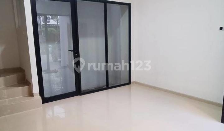 For Rent Fast Eastern Park House, East Surabaya For Rent Fast Eastern Park House, East Surabaya