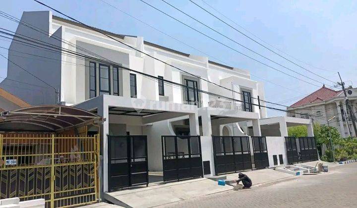 Rumah 3 Lantai Pondok Tjandra New Gress Row Jalan 4 Mobil 2