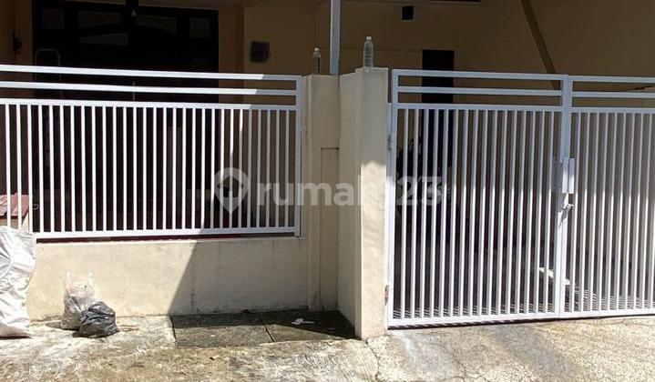 For Rent: Ready-to-Occupy Semangka House, Pondok Tjandra