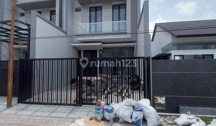 Dijual Rumah New Gress 2 Lantai Manyar Kertoadi 1