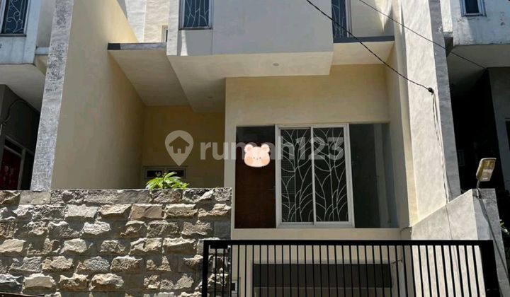 Disewakan Rumah Semolowaru 3 Lantai, Surabaya Timur 1