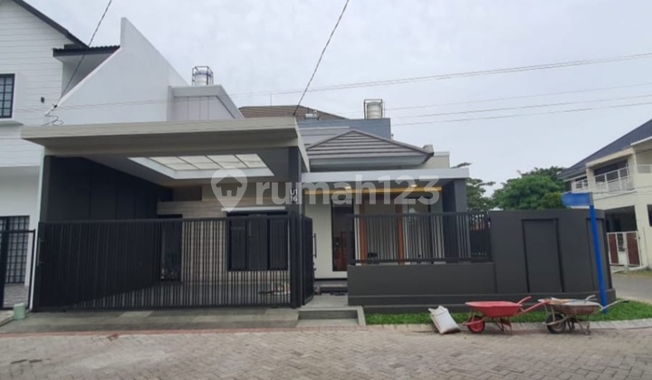 Dijual Rumah Pantai Mentari Posisi Hook, Bonus Ac