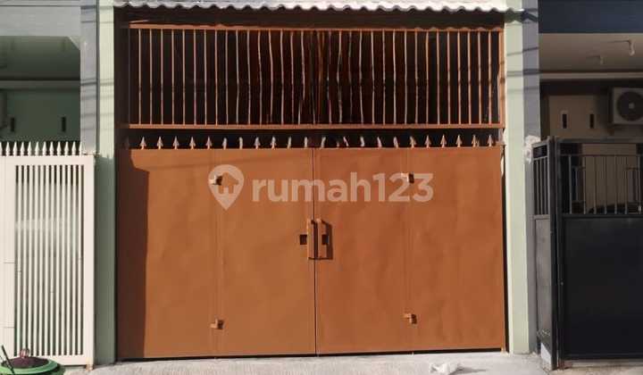 Disewakan Rumah Baru Karang Empat, Surabaya Timur