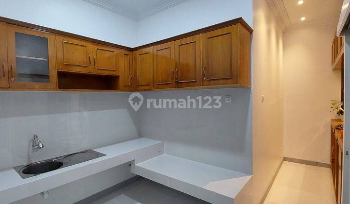 di jual rumah huk kondisi bagus terawat 2menit excit toll 20 menit ke bandara 2