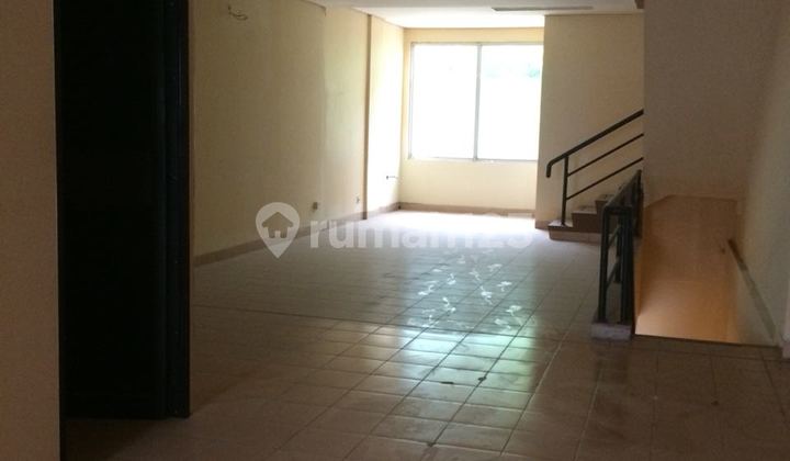 For Sale: 3-Story Ready-to-Use Retail Building in ITC Depok 2