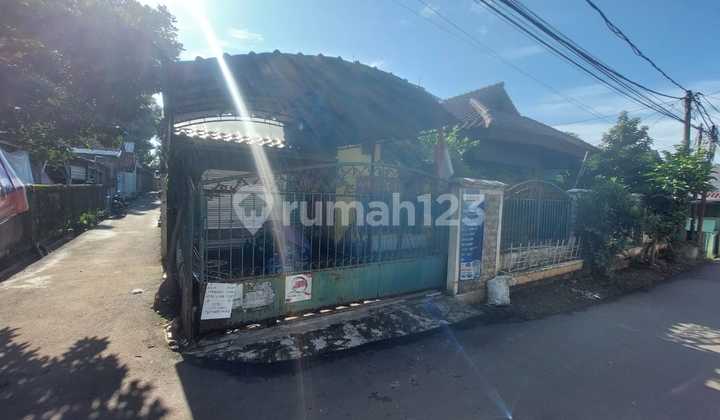 Dijual Rumah Halaman Luas di Margonda Raya Depok Dijual Rumah Halaman Luas di Margonda Raya Depok