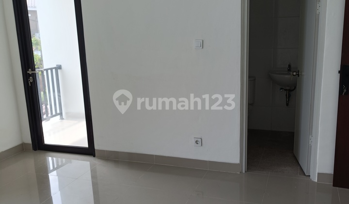 For Sale Beautiful New 2-Story House Located in Regency Villa Melati Mas 2