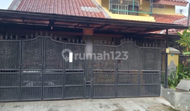 Dijual Rumah 2 Lantai Strategis Lokasi Bsd