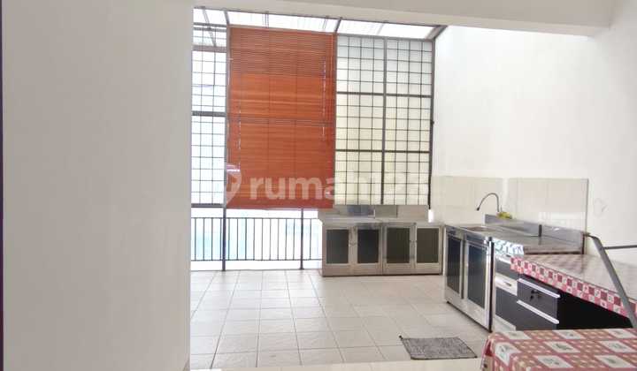 Townhouse Modern Sutami - Siap Huni, Luas & Nyaman di Lokasi Strategis! 2