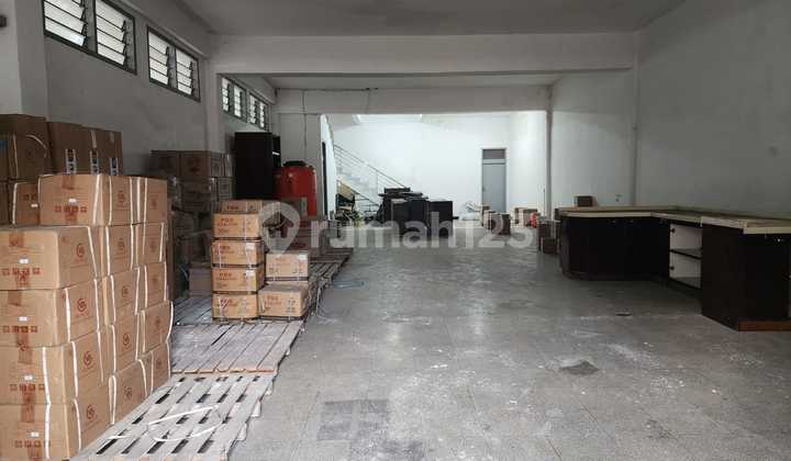 Disewakan Rumah 2 Lantai di Moh Toha Bandung – Cocok untuk Usaha & Gudang 2