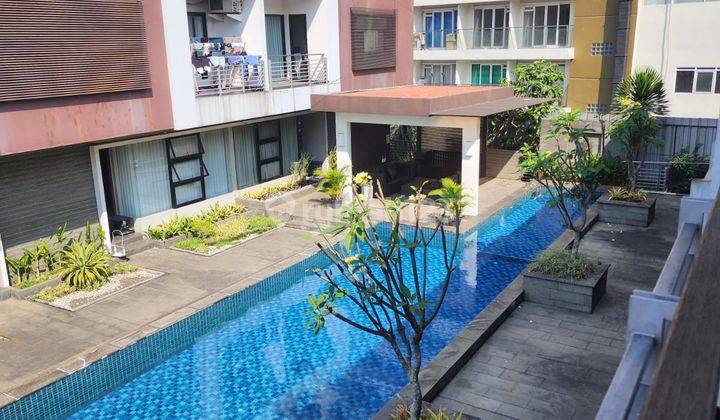 kolam renang maple town house sayap pasteur