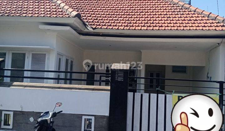 Jual Rumah 3 Lantai di Denpasar Hunian Elegan di Lokasi Bergengsi.dy 1