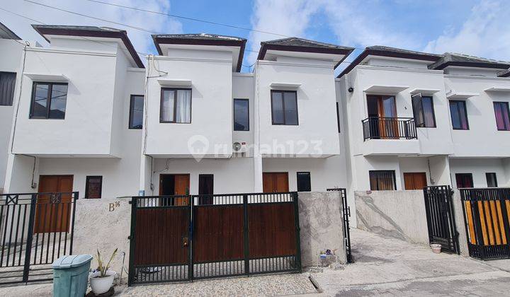  Kesempatan Emas Dijual Rumah 2 Lantai di Perumahan One Gate System Jimbaran, Nyaman Dan Aman..dy 1