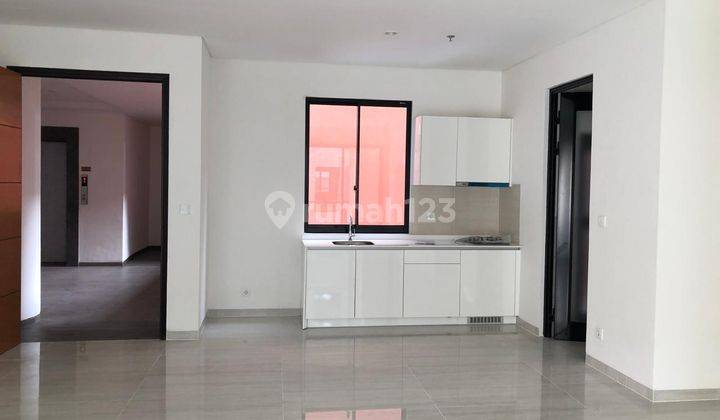 Disewakan Apartemen Lloyd 2 Bedroom Semi Furnished View Signature