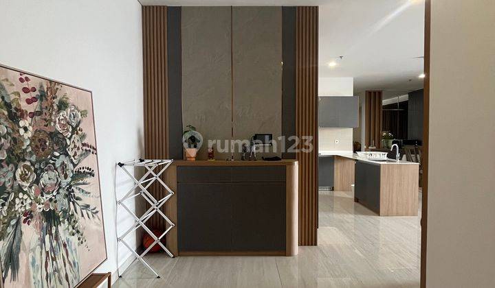 Disewakan Lloyd 3 Bedroom Full Furnished Interior Siap Huni