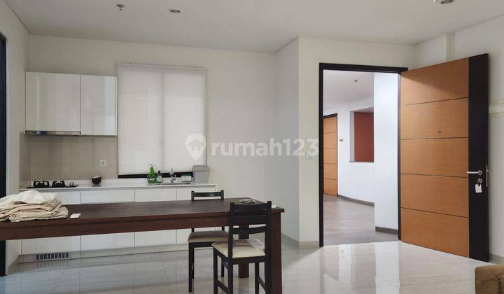 Disewakan Apartemen 2 Bed Room Lloyd Alam Sutera 2