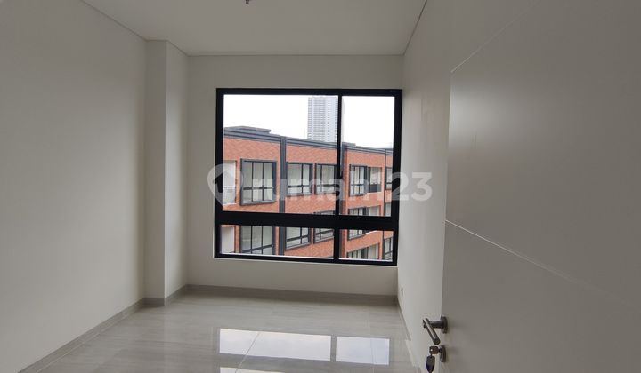 Rare Find! Lloyd Apartment 2 Bedroom Plus Nice Clean Pool View Rare Find! Lloyd Apartment 2 Bedroom Plus Nice Clean Pool View