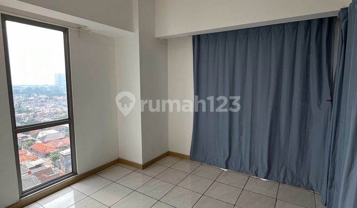 Rare Find ! Midtown Apartment 1 Bedroom Good Corner Position