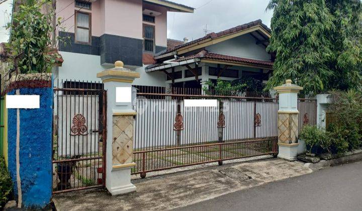 Dijual Cepat Rumah Bagus 2 Lantai Siap Huni Condet 1