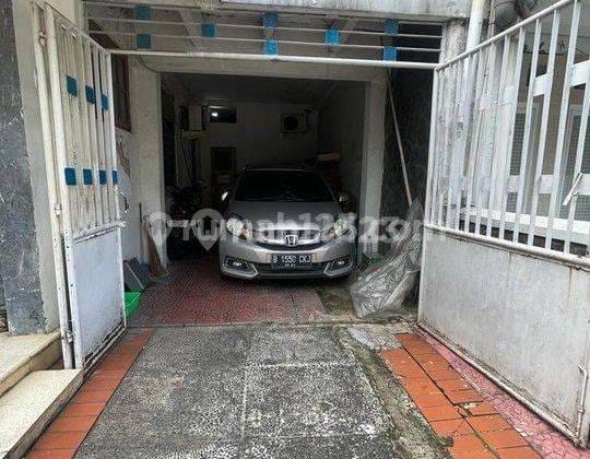 Dijual Rumah Standar Setia Budi 2 Lantai  2