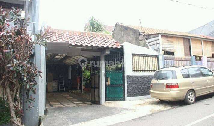 Dijual Rumah Kebayoran Bagus Standart Siap Huni 2 Lantai 1