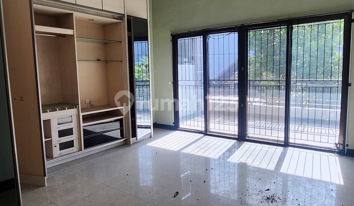 Dijual Rumah Bagus Minimalis 2.5 Lantai 2