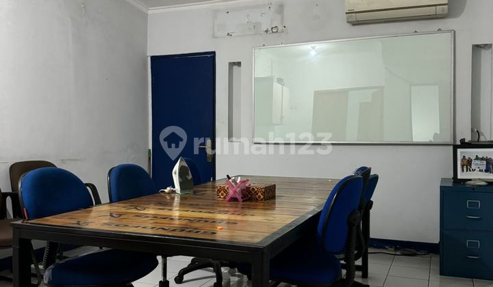 For sale. Shop house in Radio Dalam, South Jakarta.