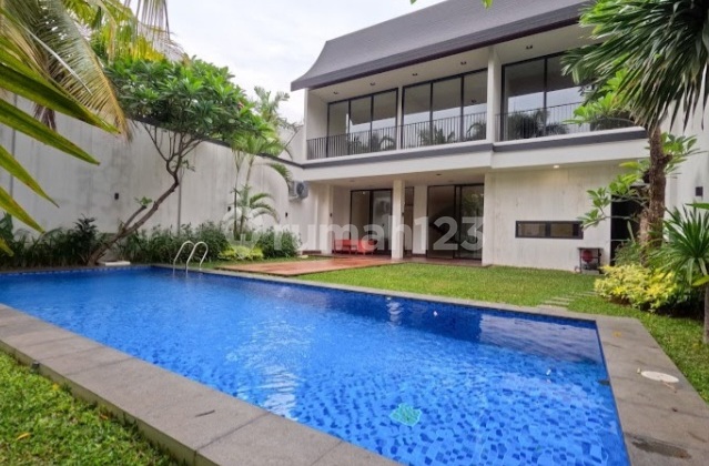 Turun Harga House Modern Style 2 Lt + Sw Pool At Kemang Jak - Sel
