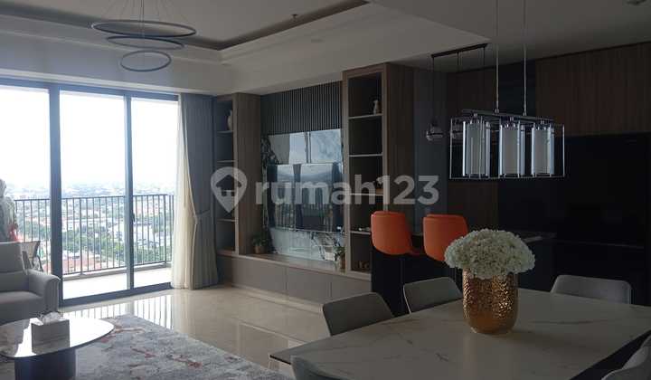 For Rent Apartement 3 Br Private Lift Full Furnish di Jak - Sel