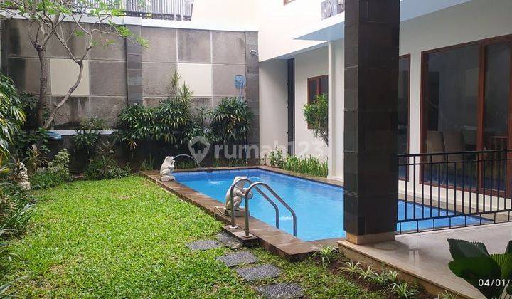 Disewakan Rumah di Kemang Jak Sel full Furnish + sw pool     1