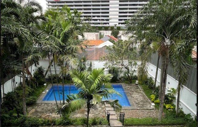 Rumah Mewah di kemang Jakarta Selatan 2 Lantai + swimming pool 2