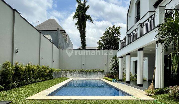 Turun Harga Rumah Mewah Furnish + pool  di Kemang Jakarta Selatan 1